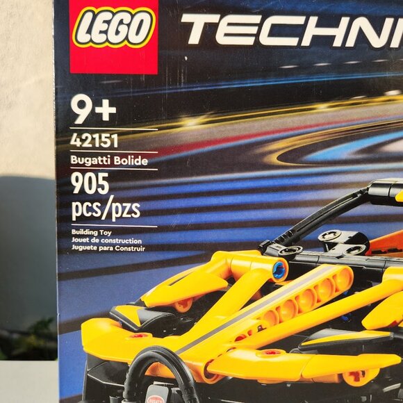 NEW LEGO Technic Bugatti Bolide Race Car Model 42151 Building Set Collectible Sp - Picture 2 of 13
